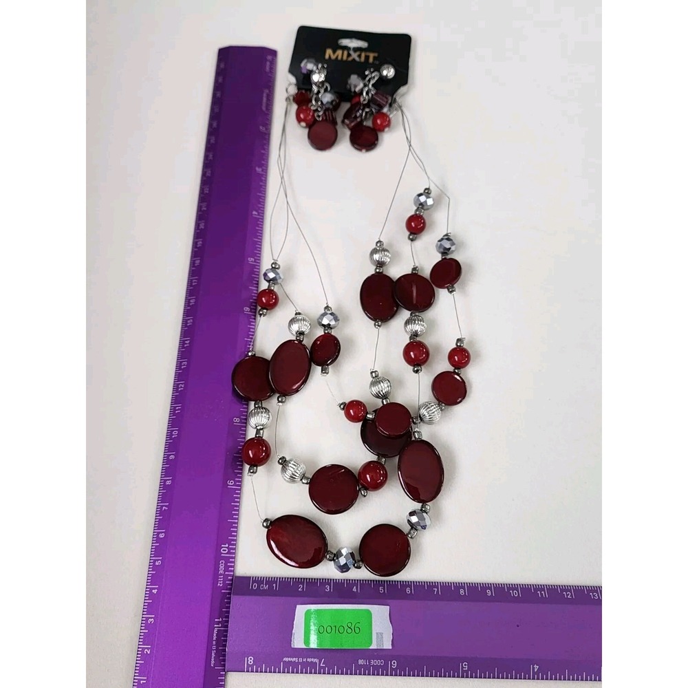 New MIXIT JCP Red Shell Faceted Gray Bead Silver Tone Layered Necklace FREE $HIP - Picture 9 of 9